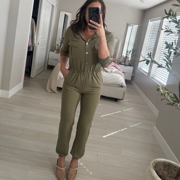 Olive Green Women's Jumpsuit - Picture 1 of 5